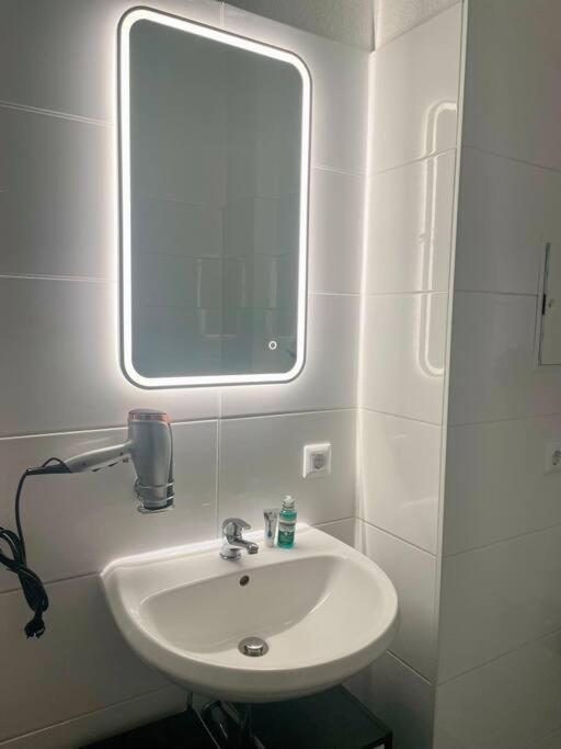 Wohnung Im Zentrum 3 Magdeburg Bagian luar foto